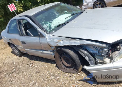 2001 Toyota Camry Ce/Le/Xle из США, поврежденный, VIN 4T1BG22K01U804660